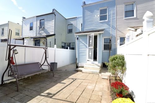 92-31 75th St, Jamaica, NY 11421-1049