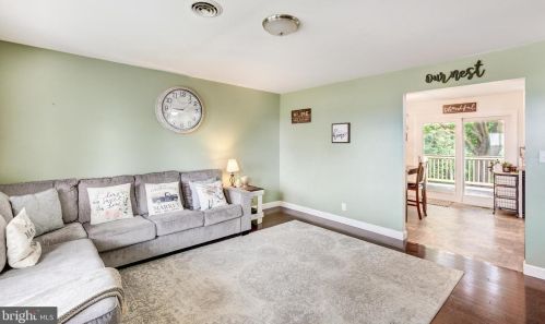 1030 Littlestown Rd, Littlestown PA 17340-9442 exterior