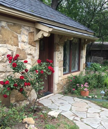 2901 Simondale Dr, Fort Worth TX  76109-1251 exterior