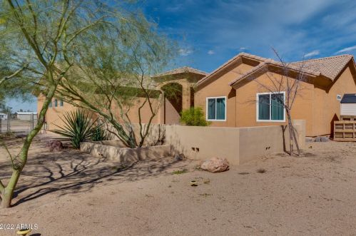 2711 336th Ave, Tonopah, AZ 85354-7119