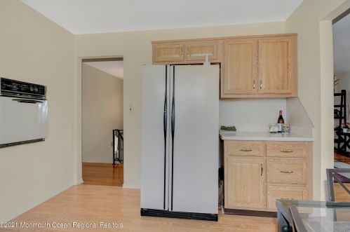 7 Danemar Dr, Middletown NJ  07748-3607 exterior