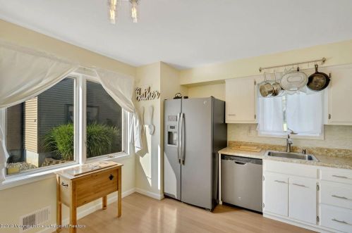 58 Malibu Ct, Old Bridge NJ  08857-3053 exterior