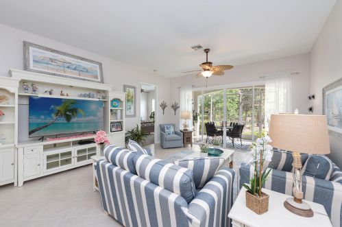 4582 Cardinal Cove Ln, Naples FL  34114-9486 exterior