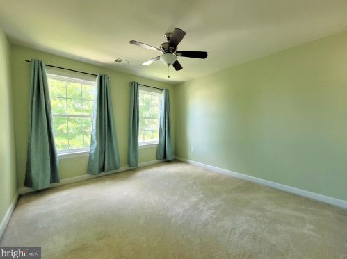 16399 Kramer Estate Dr, Woodbridge VA  22191-6003 exterior