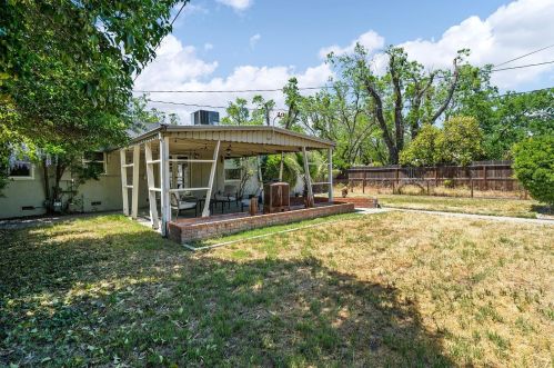 340 Santa Rosa Ave, Modesto CA  95354-1451 exterior