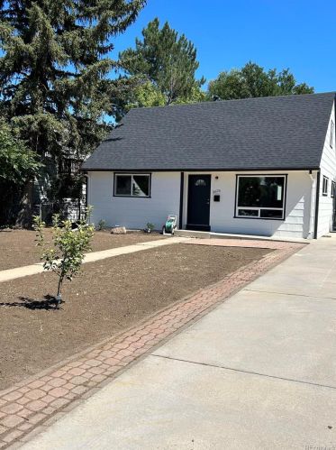 2676 Irving St, Denver CO  80219-5829 exterior