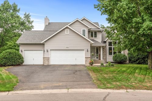 3648 Dunbar Knoll Ct, Minneapolis, MN 55443-4014