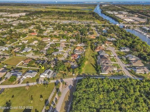 2920 Tropical Trl, Merritt Island FL  32953-8212 exterior