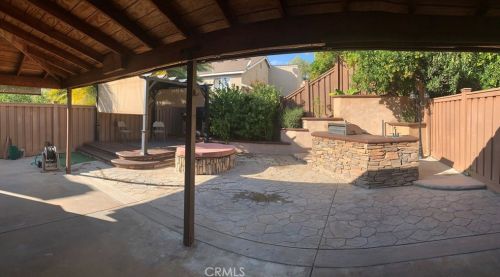 16705 Minter Ct, Santa Clarita CA  91387-3275 exterior