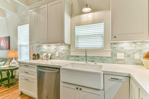 1408 26 St, Galveston TX 77550-7815 exterior