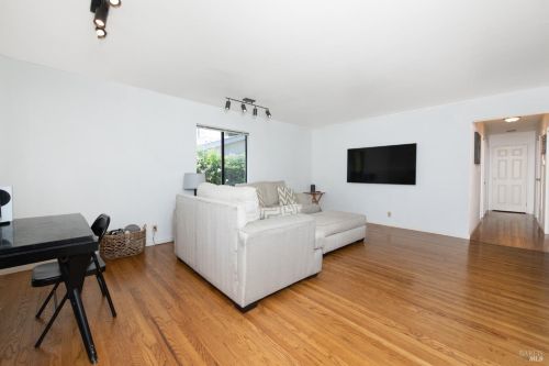 2143 Pennsylvania Ave, Fairfield CA  94533-3105 exterior