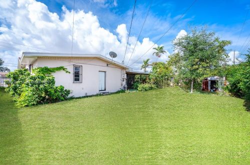 1031 53 St, Hialeah FL  33012-2202 exterior