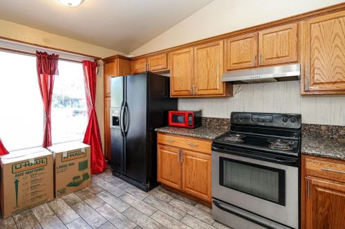 1011 Grackle Ct, Newman CA  95360-1861 exterior