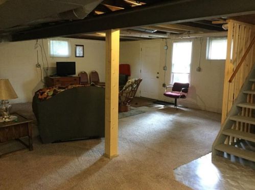 444 Spencer Ave, Hermitage PA  16146-3125 exterior