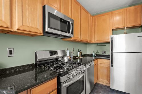 1815 A St, Washington, DC 20003-1728