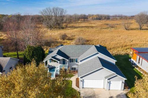 5210 Comanche Way, Madison, WI 53704-1020