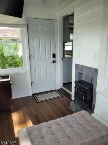28 Elberon Ave, Paterson NJ  07506-2603 exterior