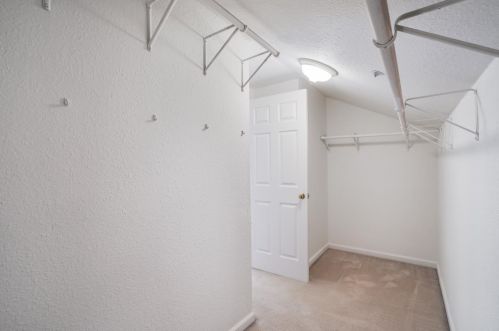 1063 Schwerin St, Daly City CA  94014-1622 exterior