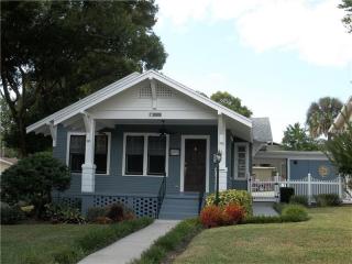 1123 Melton Ave, Lakeland, FL 33803-1321