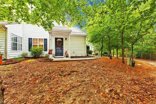 807 Hamlet Ct, Yorktown, VA 23693-5014