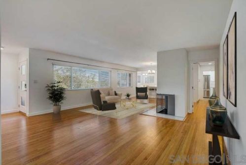 10212 Vista De La Cruz, La Mesa, CA 91941-6860