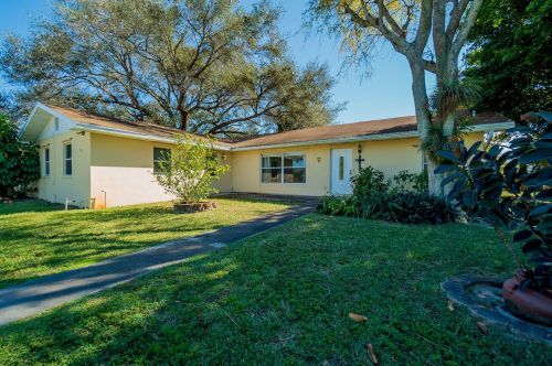 4332 Potomac Ave, West Palm Beach, FL 33406-5709