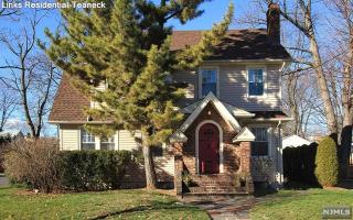 940 Garrison Ave, Teaneck NJ  07666-2618 exterior