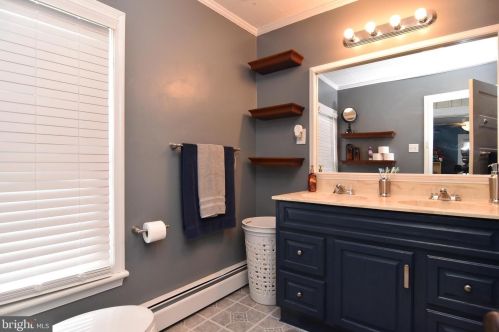 209 Delaware Ave, Harrington DE  19952-1236 exterior