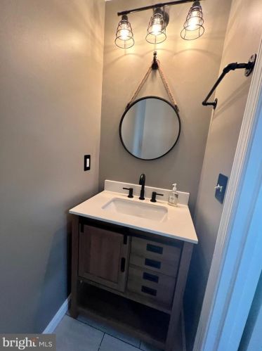 4409 Potomac Highlands Cir, Triangle VA  22172-1782 exterior