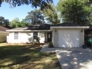 1113 Cedar Ave, Niceville, FL 32578-3107