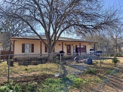 2910 Ellon Rd, Del Valle, TX 78617-2309