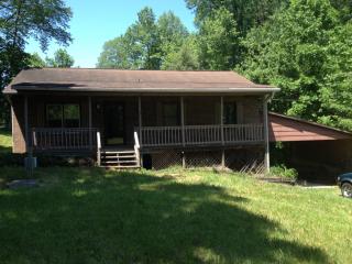 4840 Shulbrook Dr, Winston Salem, NC 27105-9700