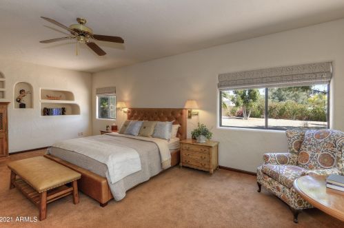 6014 Laurel Ln, Scottsdale AZ 85254-4642 exterior