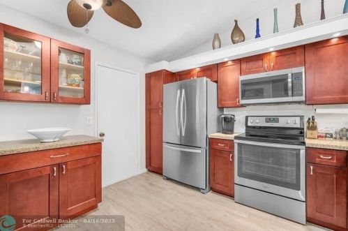 10726 Beach Palm Ct, Boynton Beach, FL 33437-2205