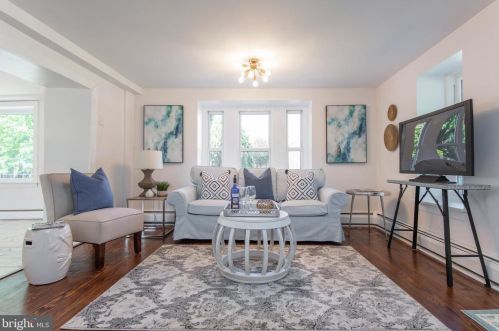 984 Lansdale Ave, Lansdale PA  19446-1620 exterior