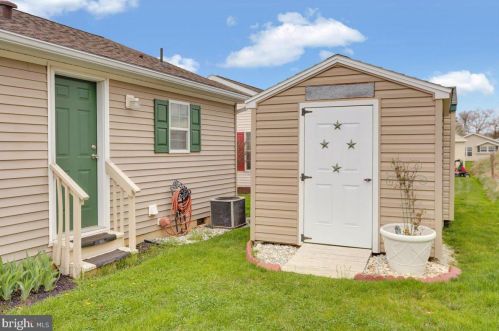 111 Allison Pl, Blandon PA  19510-9486 exterior