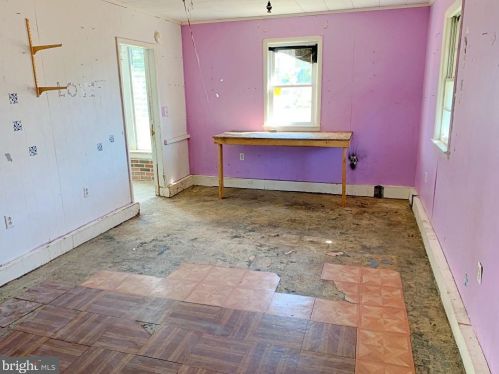 16902 Dupont Hwy, Harrington DE  19952-2476 exterior