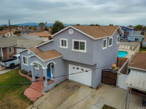 21825 Ravenna Ave, Long Beach CA  90745-3132 exterior