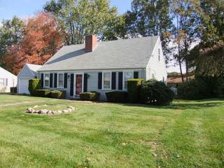 20 Nakomis Dr, Warwick RI  02888-5505 exterior