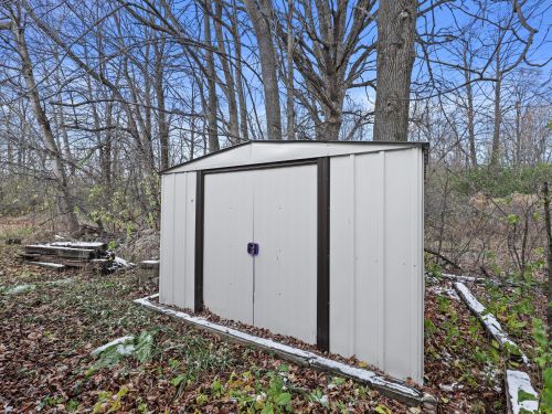 9106 Wescott Rd, Kewaskum WI  53040-9716 exterior