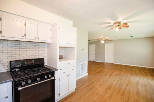 4205 Baron Ln, Deer Park TX  77536-6220 exterior
