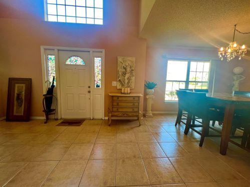 1142 Floresta Dr, Fort Pierce FL  34983-2758 exterior
