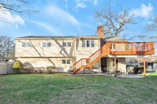 95 Ralph Rd, New Rochelle, NY 10804-1524