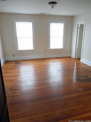 26 Waterville St, Waterbury CT  06710-1853 exterior