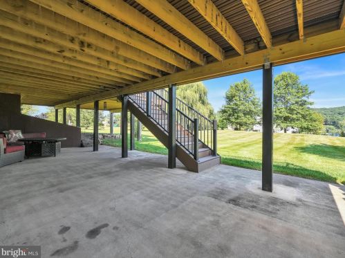 23 Grey Hawk Dr, Molino PA  17961-9172 exterior