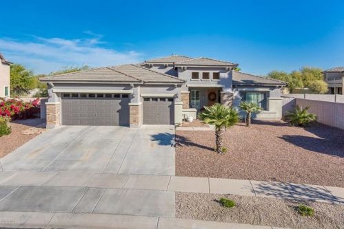 8404 Gardenia Ave, Glendale, AZ 85305-3985