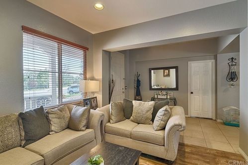 19515 Palomar St, Lake Elsinore CA  92530-6393 exterior