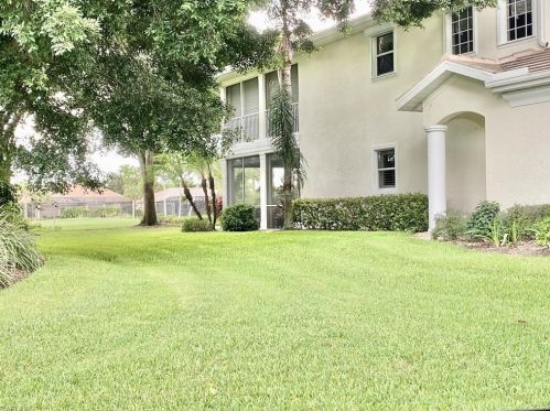 28678 San Lucas Ln, Bonita Springs, FL 34135-8300