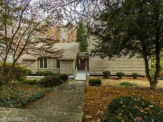 1508 Forest Hill Dr, Greensboro, NC 27410-3814