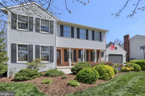 24 Cumberland Estates Dr, Navy Sup Dpt, PA 17050-1719